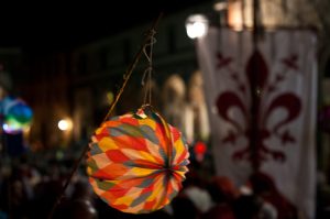 Festa della rificolona: a Greve in Chianti laboratori, concorsi e sfilate nel segno della tradizione fiorentina