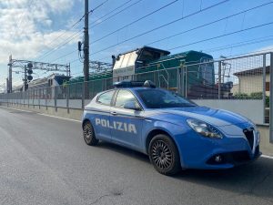 Litiga con il cassiere di un bar: chiama la polizia e si inventa un omicidio