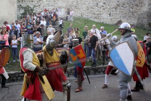 Assedio al Castello, a Calenzano si torna nel medioevo
