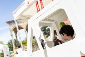 Visite gratuite, truccabimbi e dimostrazioni: la Croce Rossa Italiana di Firenze festeggia i suoi 20 anni in Piazza Santissima Annunziata