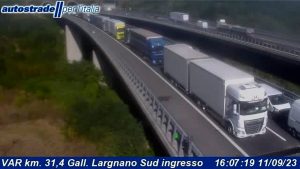 Incidente in A1 tra il bivio con la Panoramica e Barberino di Mugello