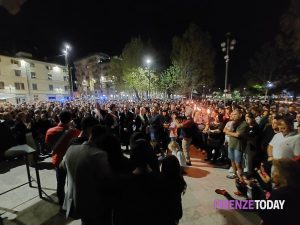 Tutta Castelfiorentino in piazza per Klodiana: "Basta donne ammazzate" / LE IMMAGINI