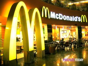 McDonald’s cerca 30 persone per rafforzare i team  del ristorante di Firenze Senese