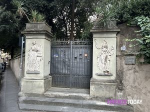 Via Romana: musa danneggiata