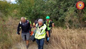 Biker 60enne cade in Mugello: interviene il soccorso alpino, portato in ospedale col Pegaso