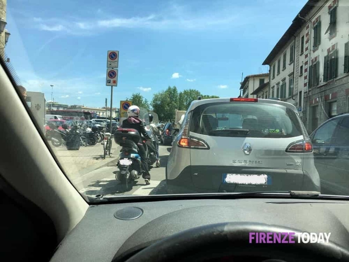 Sorpresa: i fiorentini usano sempre meno l’auto (ma si sceglie per gli spostamenti brevi)