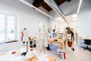 Alla scoperta della maestria artigiana con "Benvenuti in Atelier"