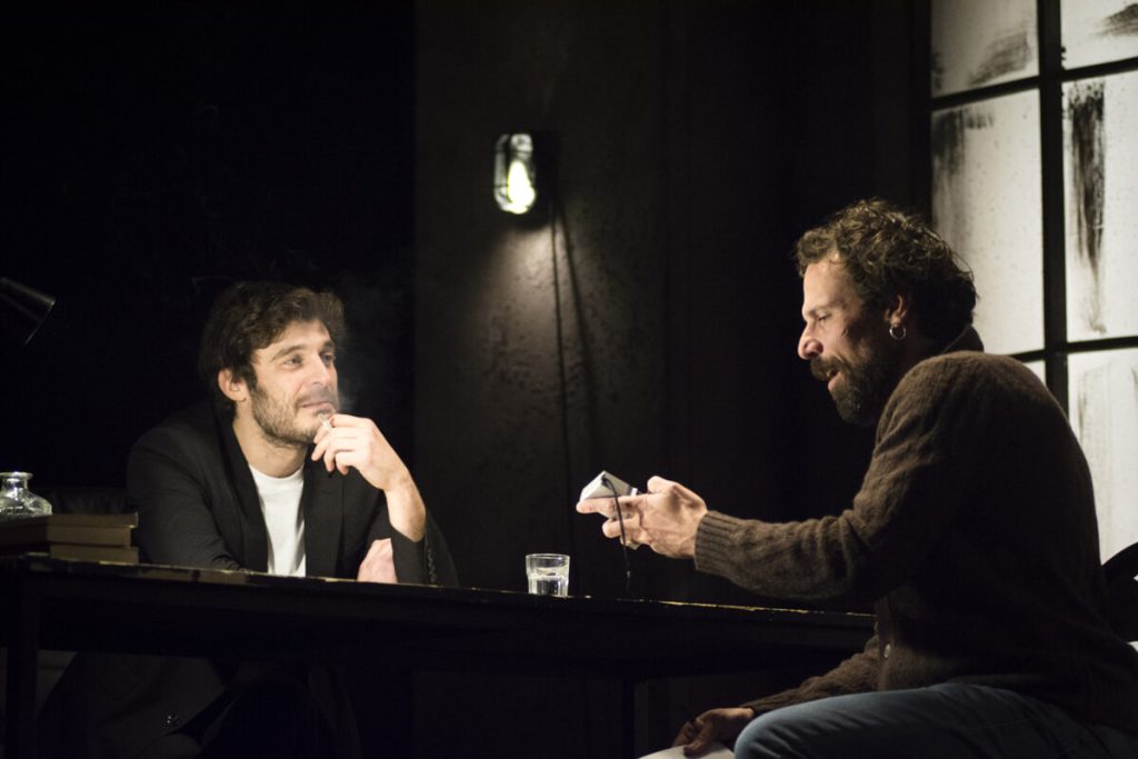 "L'uomo più crudele del mondo": Lino Guanciale e Francesco Montanari in un thriller psicologico tra vittima e carnefice di Davide Sacco