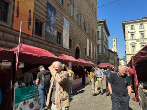 ARTour del Gusto Toscano in piazza Strozzi