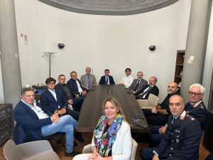 Sicurezza: più pattuglie della municipale in strada contro le spaccate
