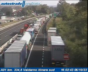 Autostrada: scontro tra tir, chiuso tratto dell'A1