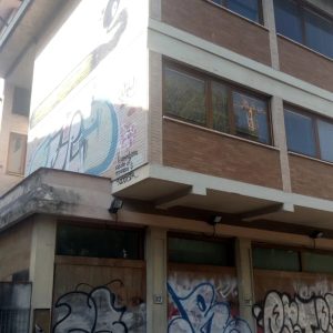 Ex Corsica occupano immobile in viale Gramsci