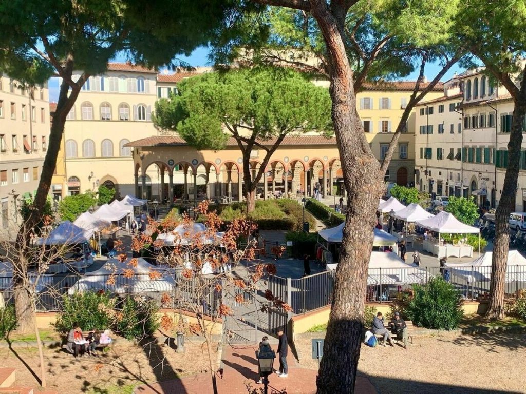 Artefacendo in Piazza dei Ciompi