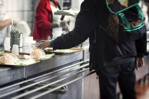 A Firenze il 38% dei pasti della mensa Caritas cucinati grazie alle donazioni