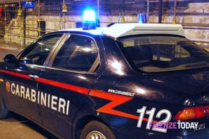 Rifredi, con la scusa di chiedergli delle sigarette tenta di rapinarlo e lo ferisce con un coltello