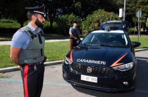 Pontassieve: minorenne nasconde hashish nello scooter