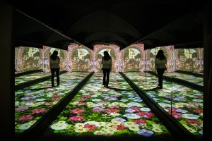 Art Nouveau all’Istituto degli Innocenti: la mostra che le influencer non possono perdere / FOTO