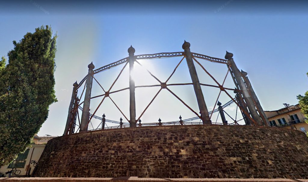 La storia del gasometro di San Frediano: a cosa serviva e perché si trova lì