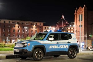 Accerchiato, colpito e rapinato: bruttissima avventura per un turista a Firenze