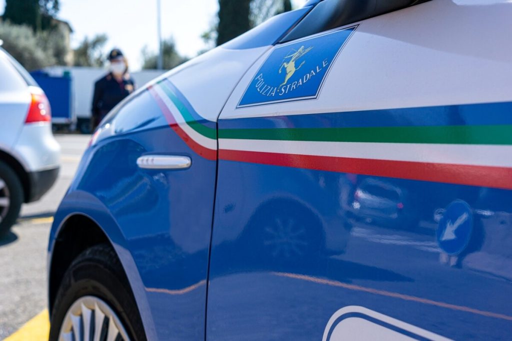Controlli sull'autostrada A1: un camionista su dieci positivo ai test antidroga