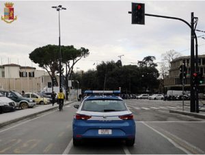 Lite tra automobilisti al San Donato: “salta” fuori un coltello di 20 centimetri 