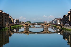 Curiosità: la storia della statua della Primavera di Ponte Santa Trinita, rimasta senza testa per 17 anni