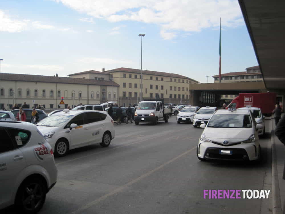 Niente sciopero dei taxi a Firenze