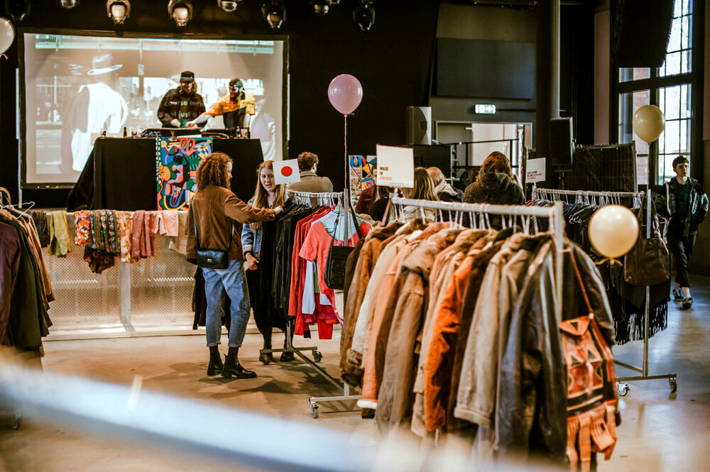 Torna Vinokilo a Firenze, il mercato vintage al peso