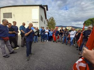 Cartonificio fiorentino: a Sesto sciopero e presidio contro il trasferimento ad Altopascio