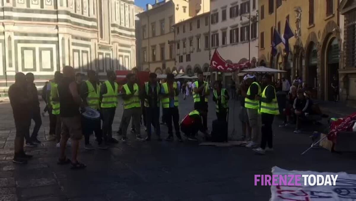 Mondo Convenienza, la trattativa salta: scambio di accuse tra Si Cobas e azienda