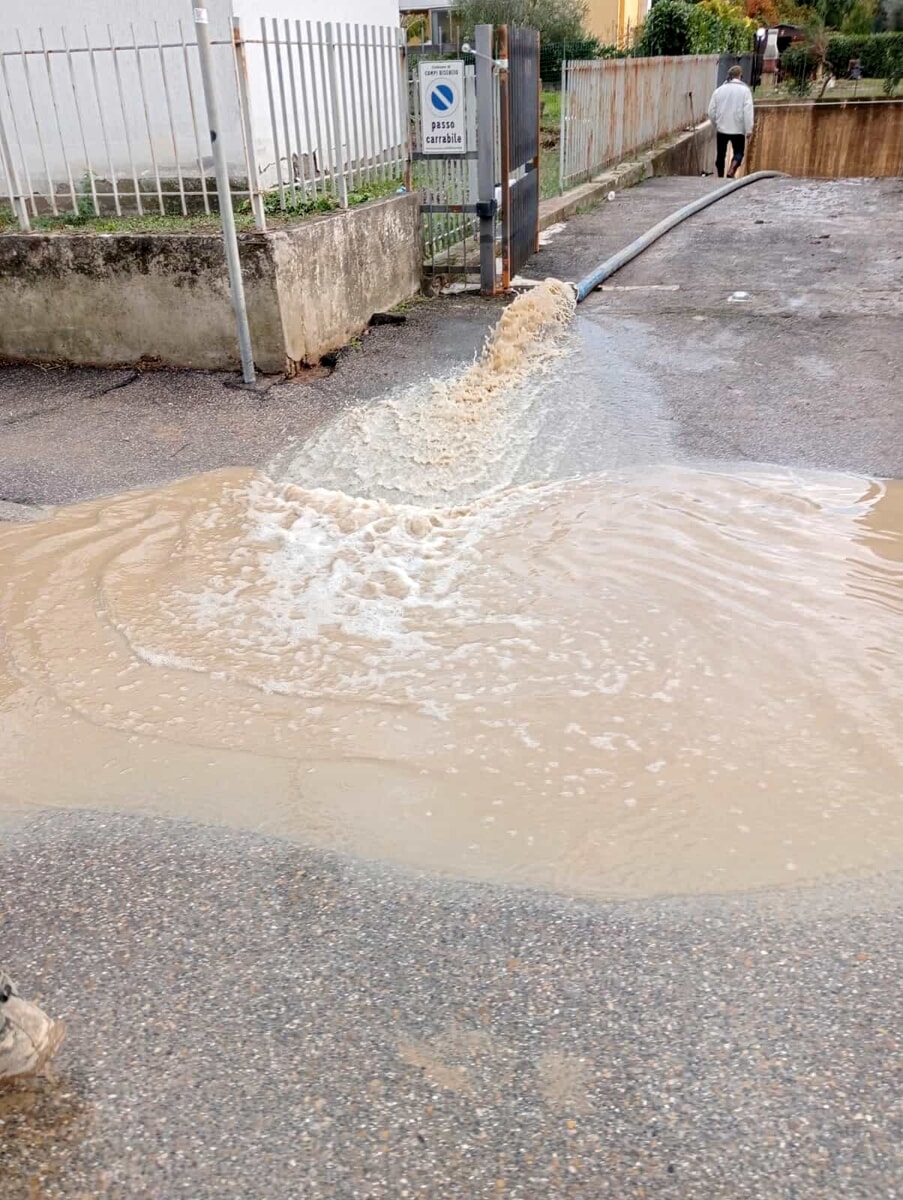 Alluvione a Campi Bisenzio: prorogata la chiusura delle scuole 