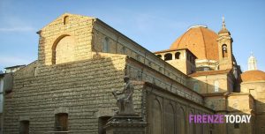 Curiosità: chi rappresenta la statua in Piazza San Lorenzo e perché si trova lì