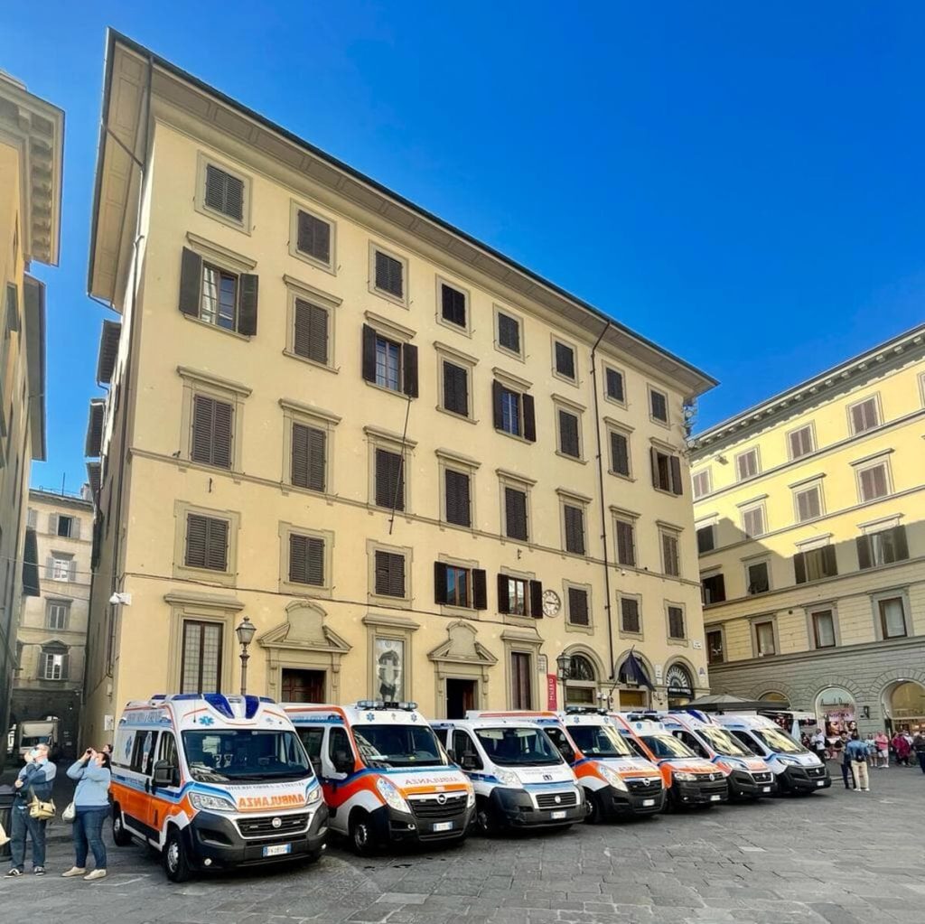 Alluvione, Misericordia Firenze richiama i suoi volontari per intervenire
