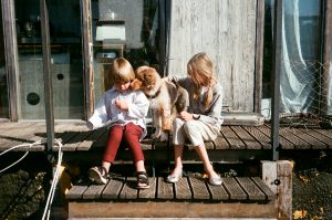 Bambini e paura degli animali: come si sviluppa e possibili trattamenti
