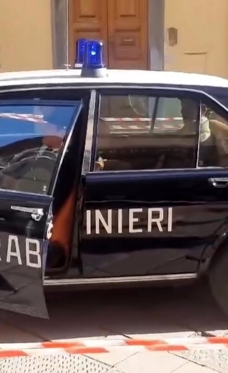Piazza San Firenze torna al 1985 con le riprese del Mostro