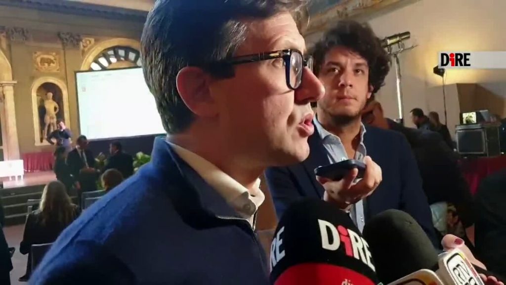 Nardella dopo l'ultima spaccata: "Guardie giurate armate per rafforzare la sicurezza". Schmidt: "Benvenuto nella realtà" / VIDEO