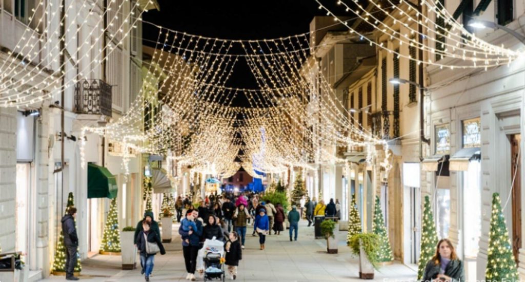 Natale a Sesto Fiorentino tra decorazioni luminose e mercatini di Natale