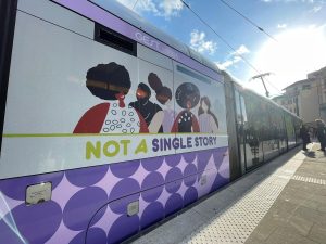 Il contrasto alla violenza di genere viaggia anche in tramvia FOTO