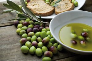 "Ce l'ho con l'olio", sagra dei piatti a base d'olio nuovo