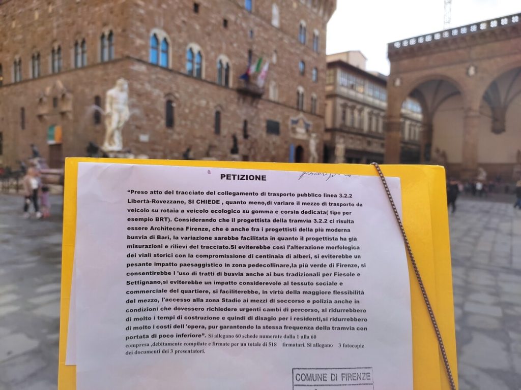 Campo di Marte: il comitato deposita la petizione per sostituire la tramvia con la busvia