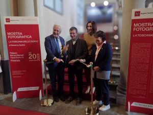 I venti volti della Toscana delle donne nella mostra di Massimo Sestini