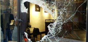 Spaccata in via Palazzuolo: tre denunciati