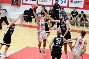 Serie B interregionale: l’Use vince e non perde la testa, Legnaia beffata alla sirena. Castelfiorentino si arrende a Lucca e alle assenze