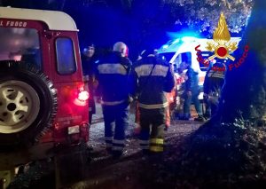 Va a cercare funghi ma si perde nei boschi: in azione vigili del fuoco, 118 e carabinieri