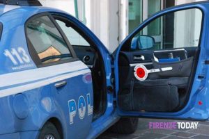Minore preso a calci e pugni per rubargli il cellulare