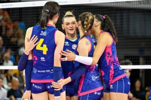 Volley A1 femminile, la Savino Del Bene Scandicci gioca d'anticipo contro Pinerolo