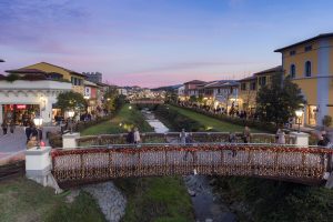 Al Barberino Designer Outlet arriva la magica atmosfera del Natale tra luminarie ed eventi a tema