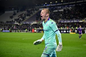 La Fiorentina batte il Parma in rimonta: viola ai quarti di Coppa Italia dopo i calci di rigore