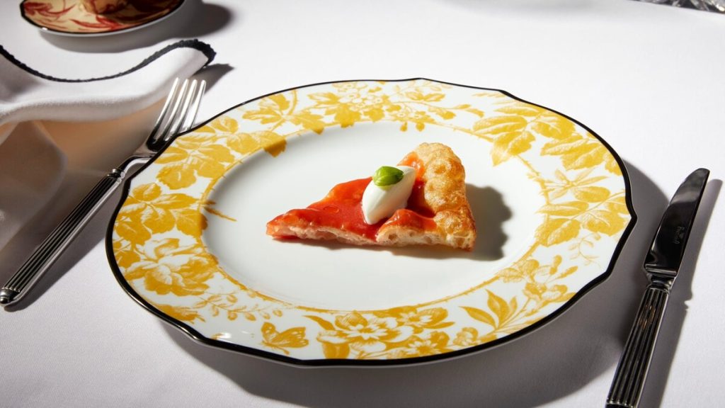 Uno dei migliori ristoranti di Firenze serve una fetta di pizza come dessert