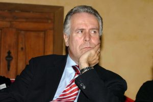 Tasse, Giani difende l’aumento Irpef: “Meglio dei tagli alla sanità”